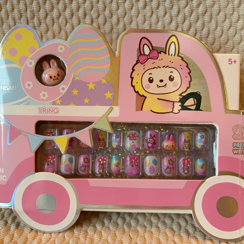 Kids Press-On Easter finger nails - Two sets of 20